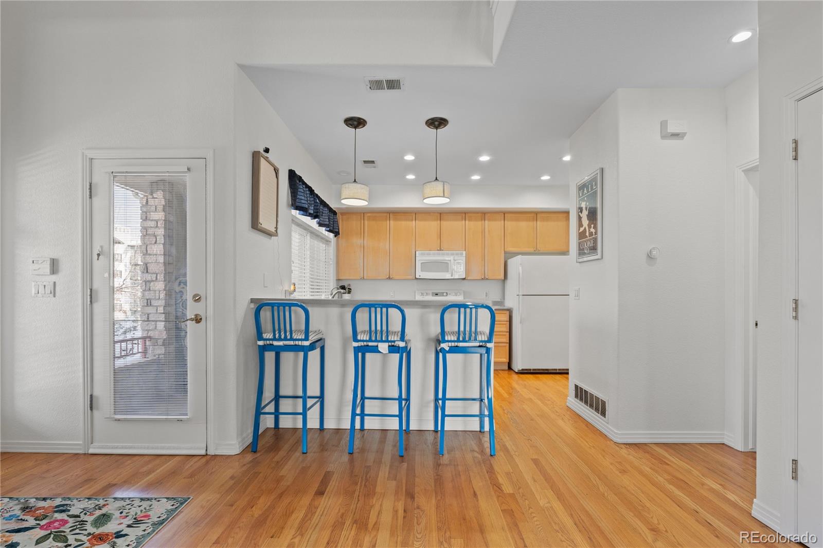 MLS Image #4 for 4600 e louisiana avenue,denver, Colorado