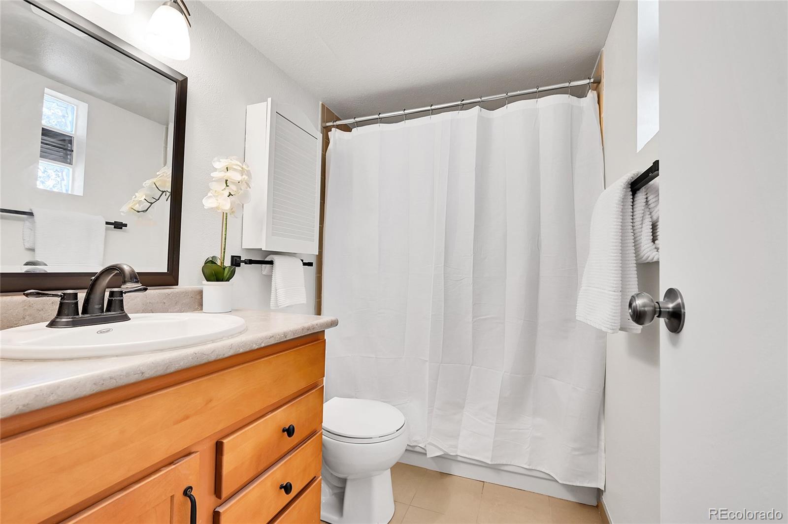 MLS Image #18 for 8060 e girard avenue,denver, Colorado
