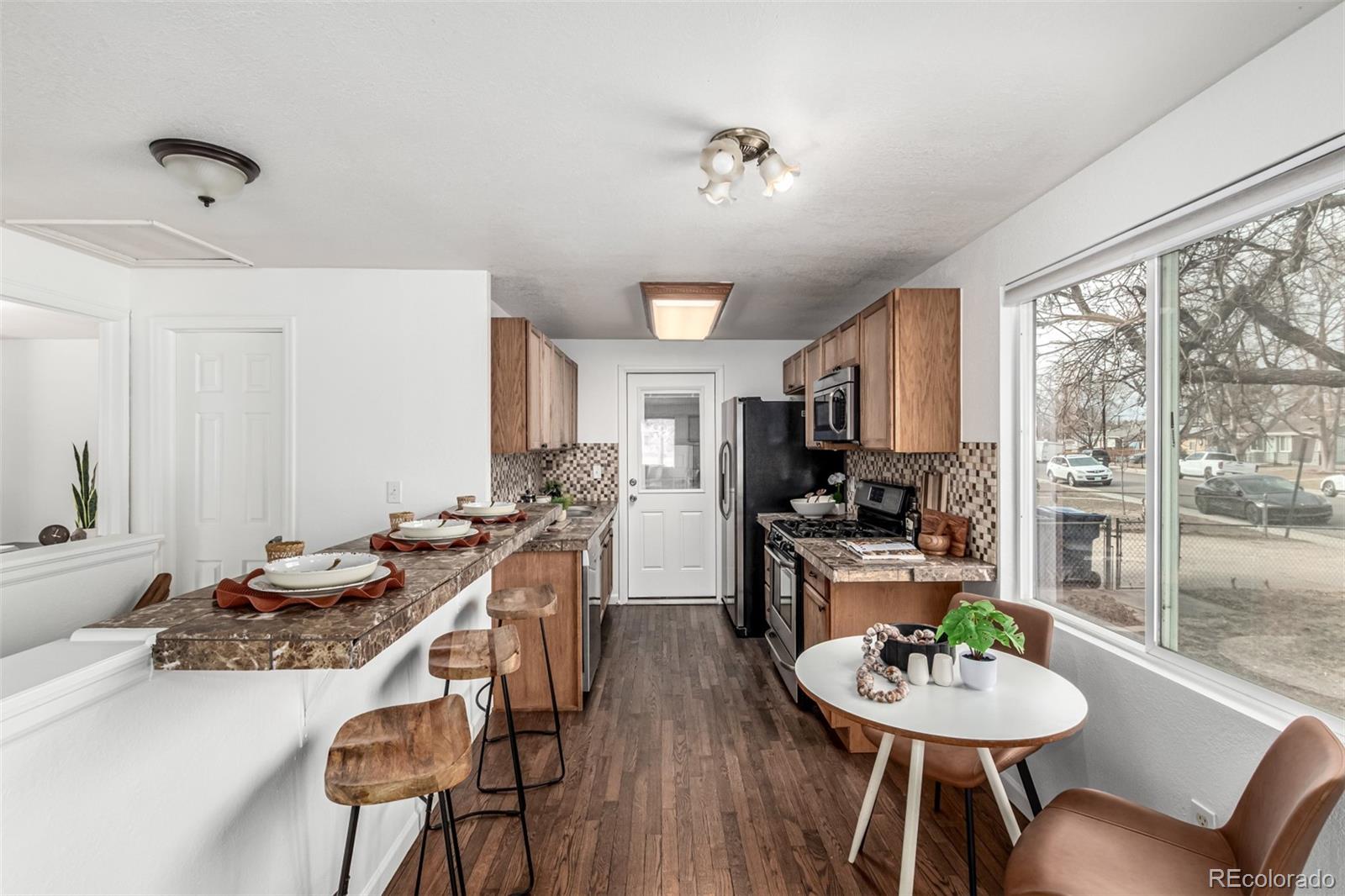 MLS Image #10 for 3110 w bear creek drive,englewood, Colorado