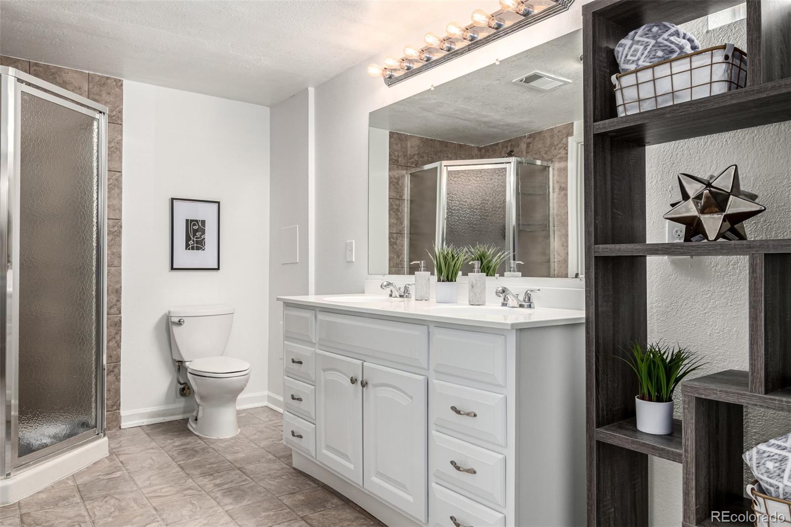 MLS Image #19 for 3110 w bear creek drive,englewood, Colorado
