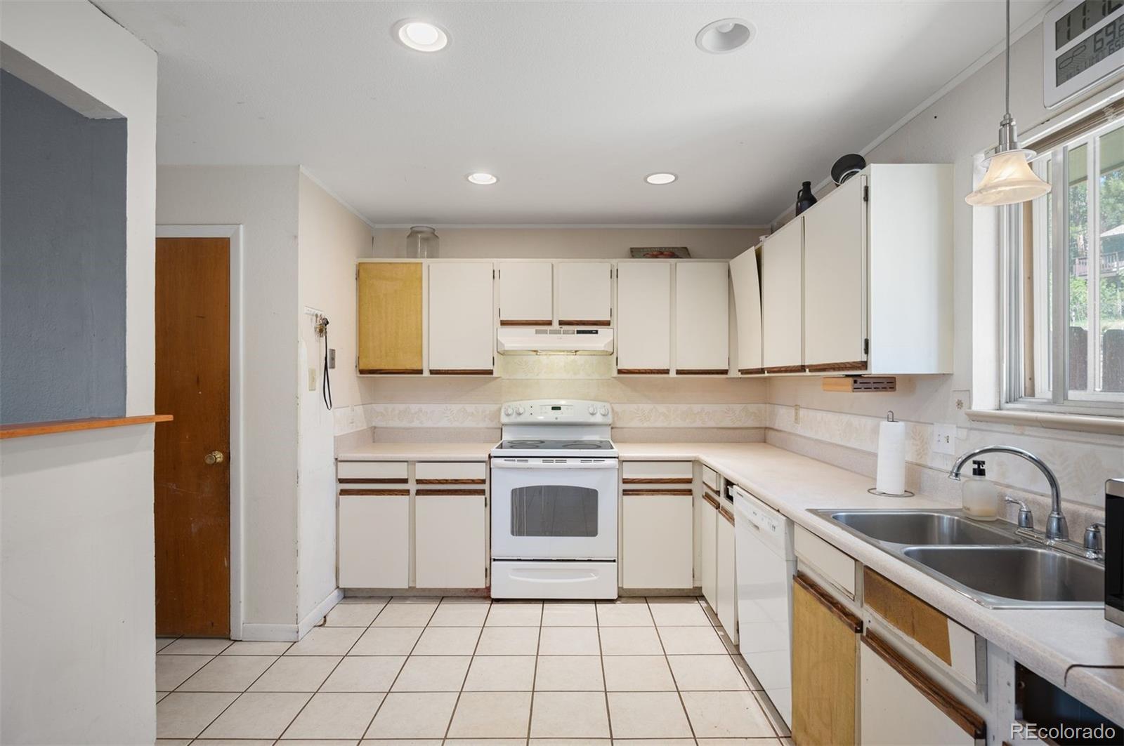 MLS Image #5 for 29775  woods drive,evergreen, Colorado