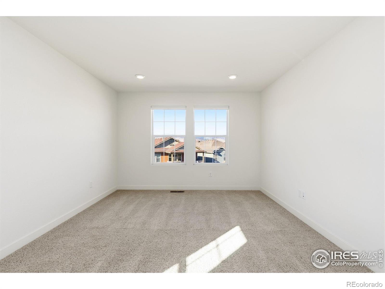 MLS Image #10 for 4532  heatherhill court,longmont, Colorado