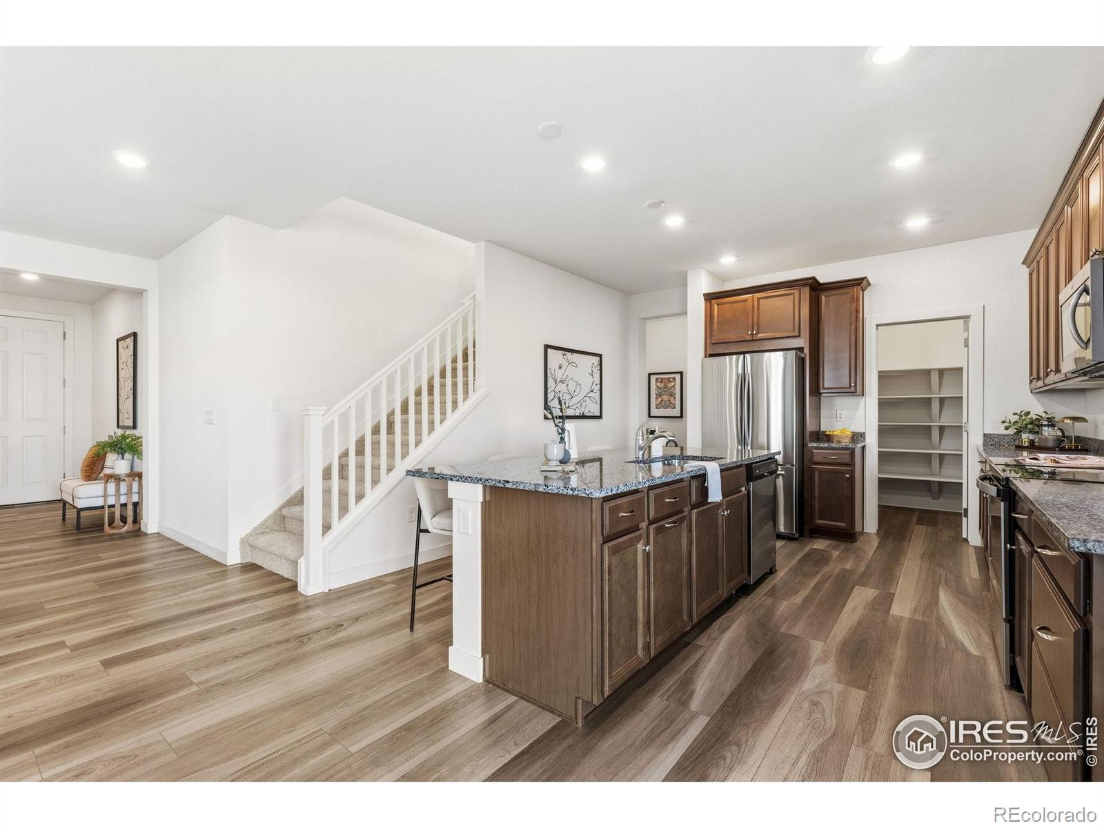MLS Image #7 for 4532  heatherhill court,longmont, Colorado