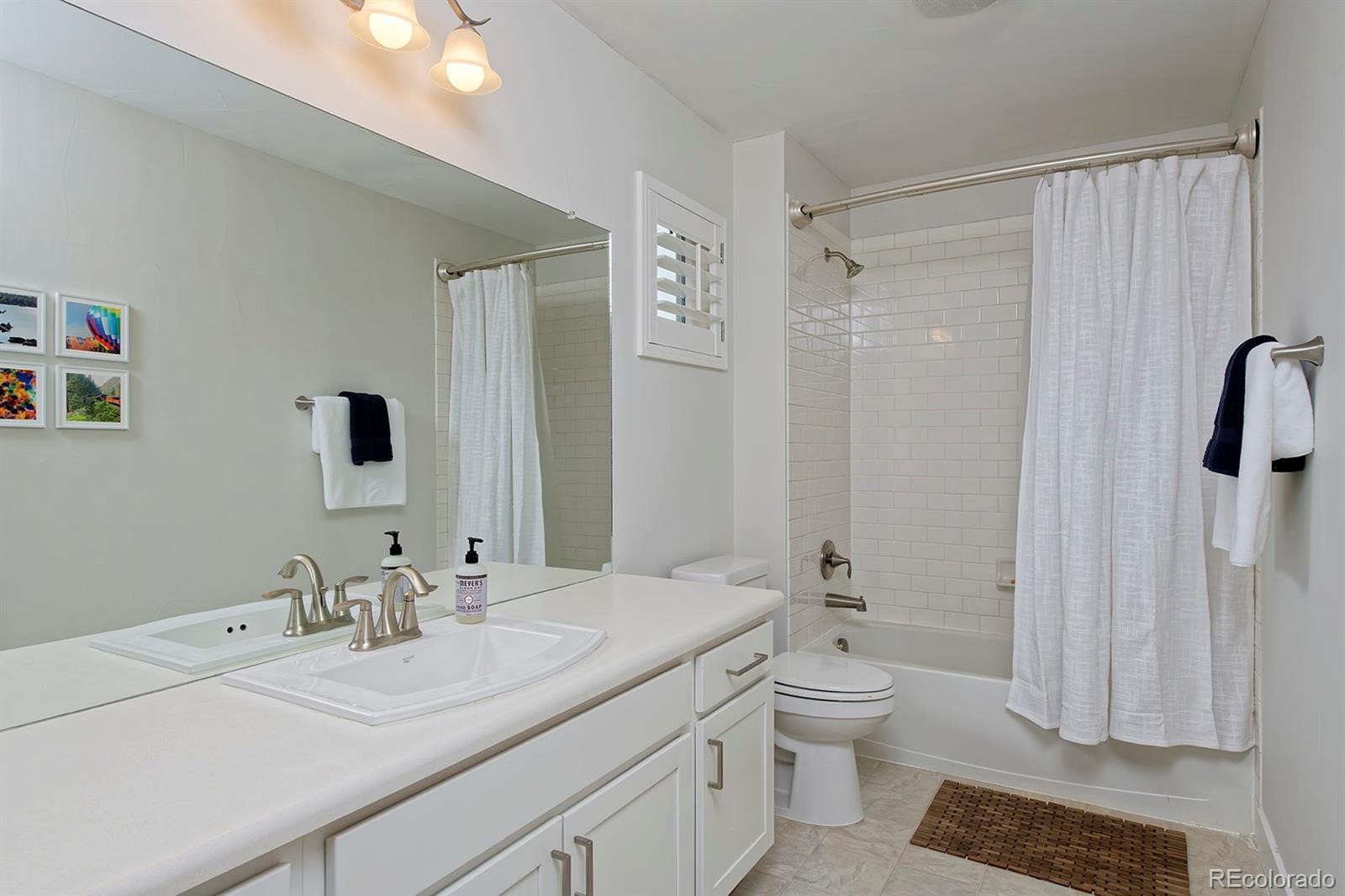 MLS Image #28 for 556  straight creek way,lafayette, Colorado