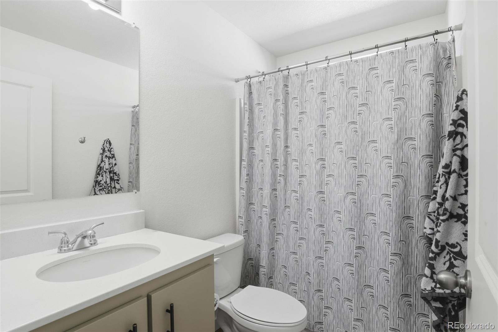 MLS Image #24 for 5025 n yampa street,denver, Colorado