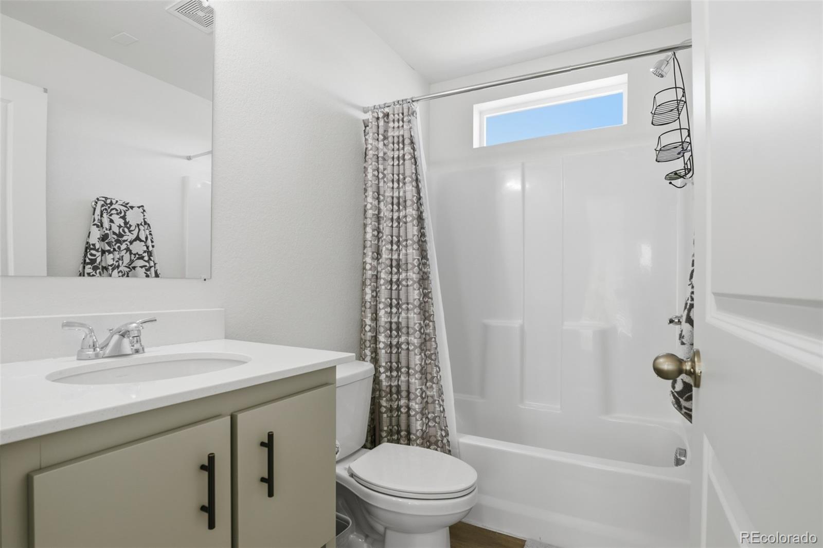 MLS Image #27 for 5025 n yampa street,denver, Colorado