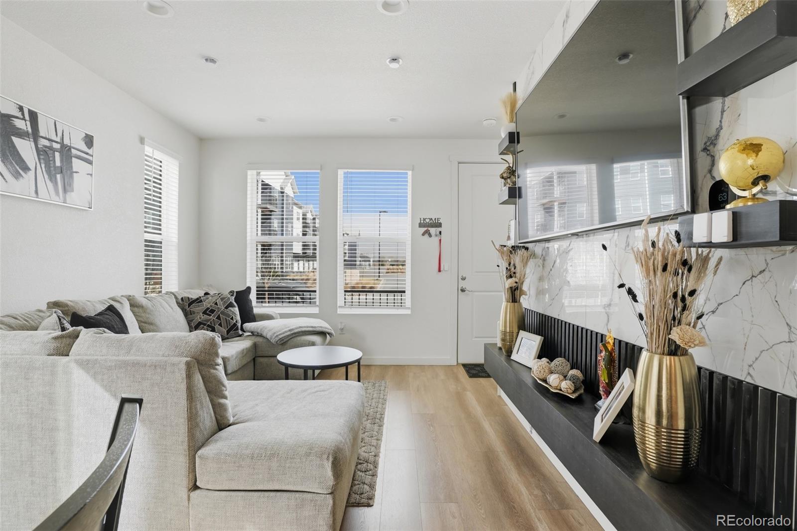 MLS Image #8 for 5025 n yampa street,denver, Colorado