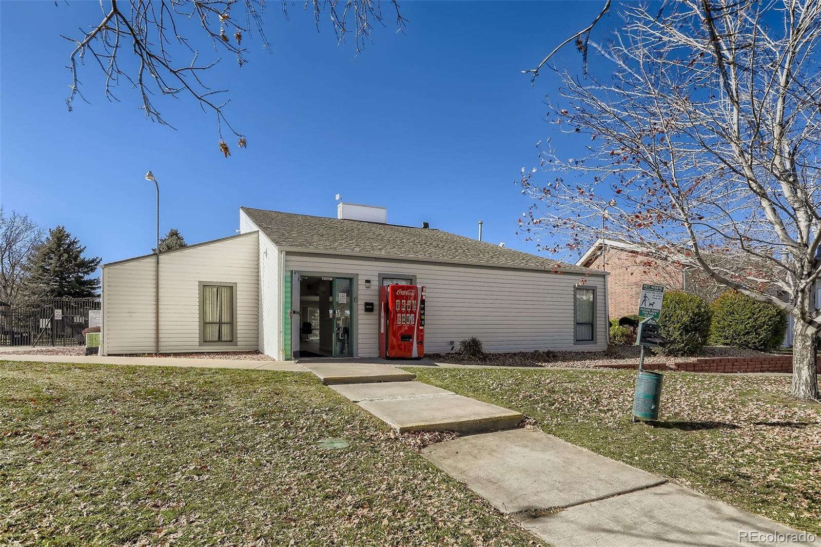 MLS Image #13 for 10150 e virginia avenue 4-301,denver, Colorado