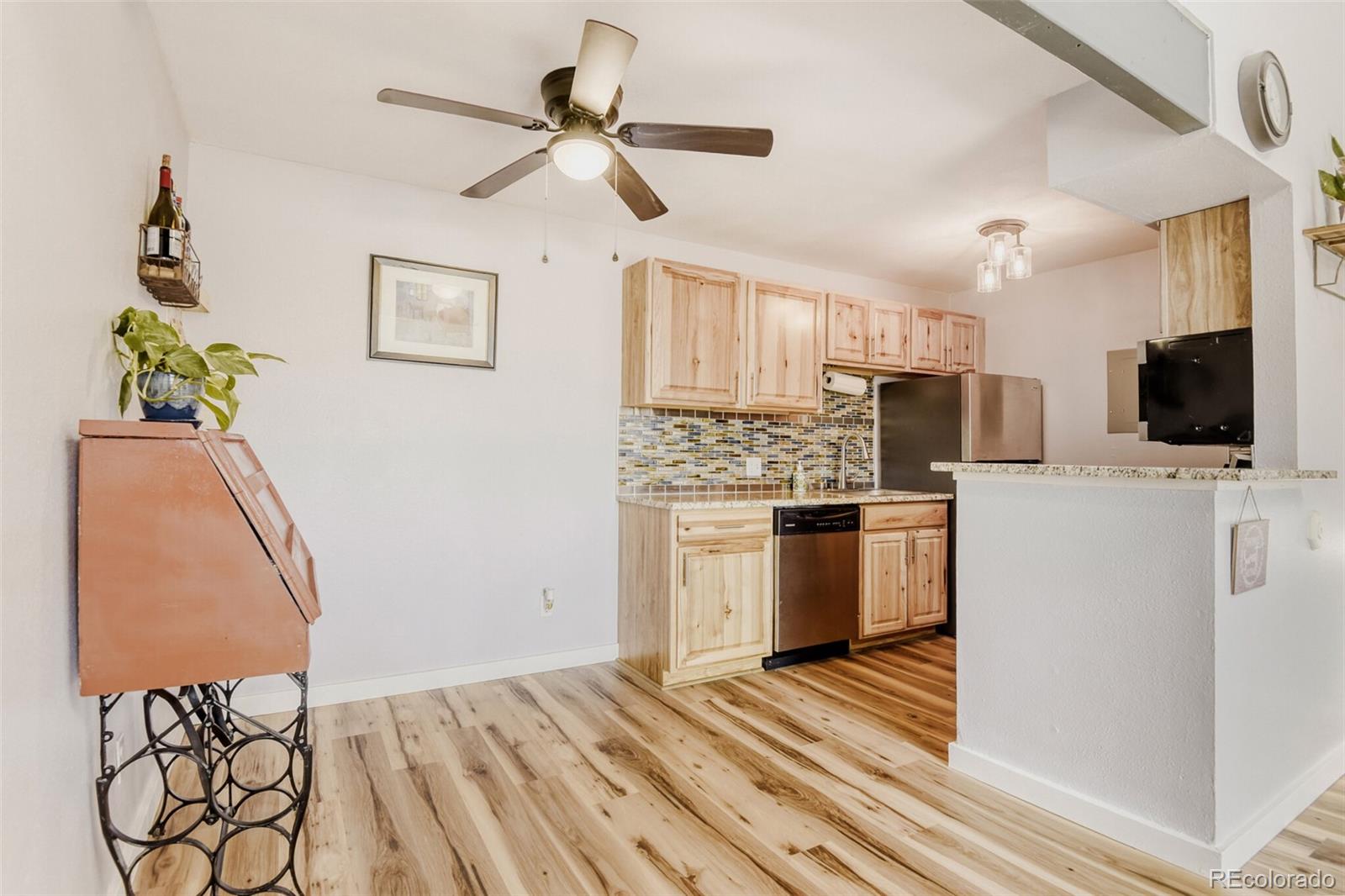 MLS Image #5 for 10150 e virginia avenue 4-301,denver, Colorado