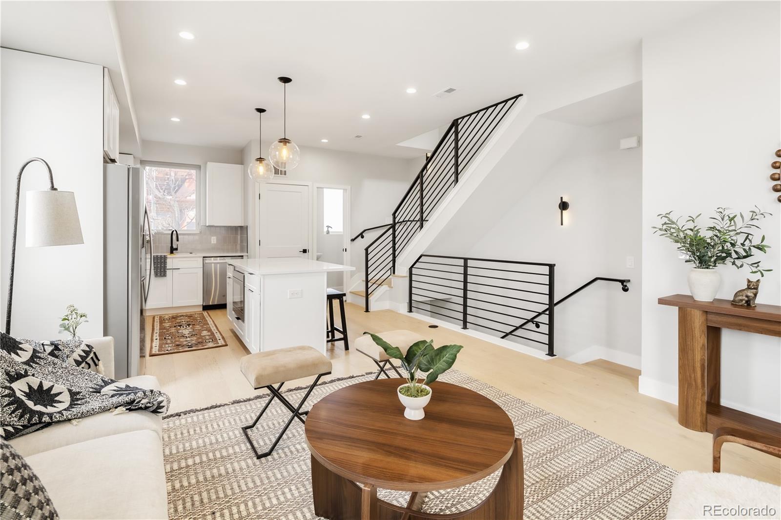 MLS Image #11 for 1467 n locust street,denver, Colorado