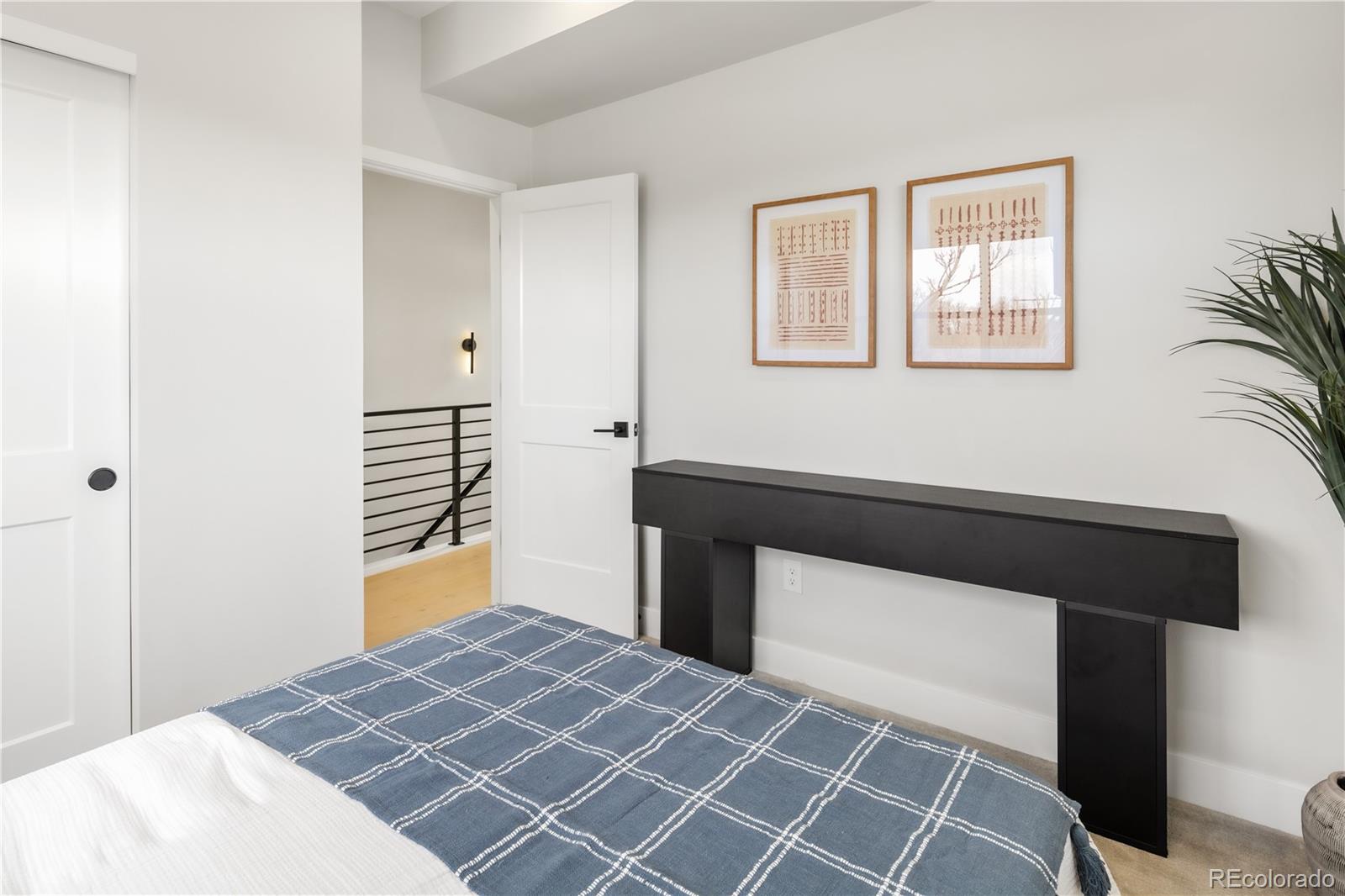MLS Image #18 for 1467 n locust street,denver, Colorado
