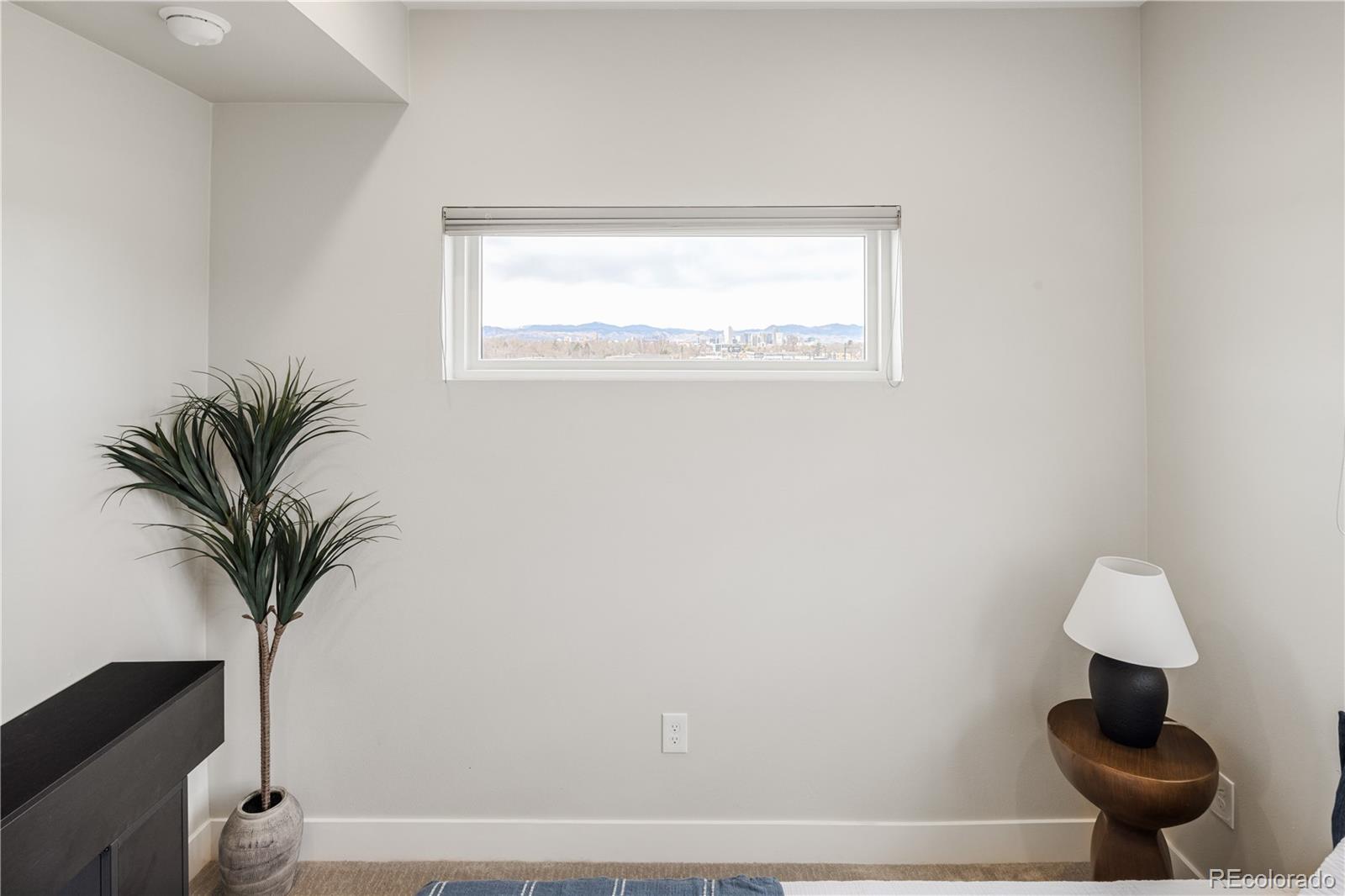 MLS Image #5 for 1467 n locust street,denver, Colorado