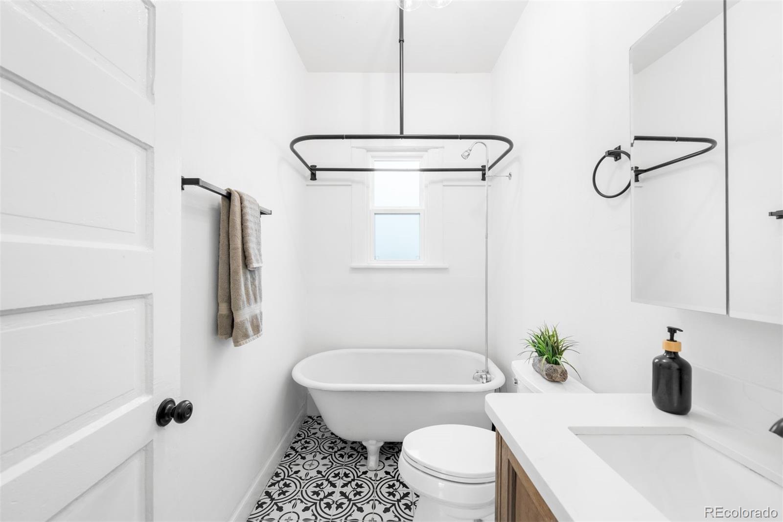 MLS Image #16 for 20 e 4th avenue,denver, Colorado