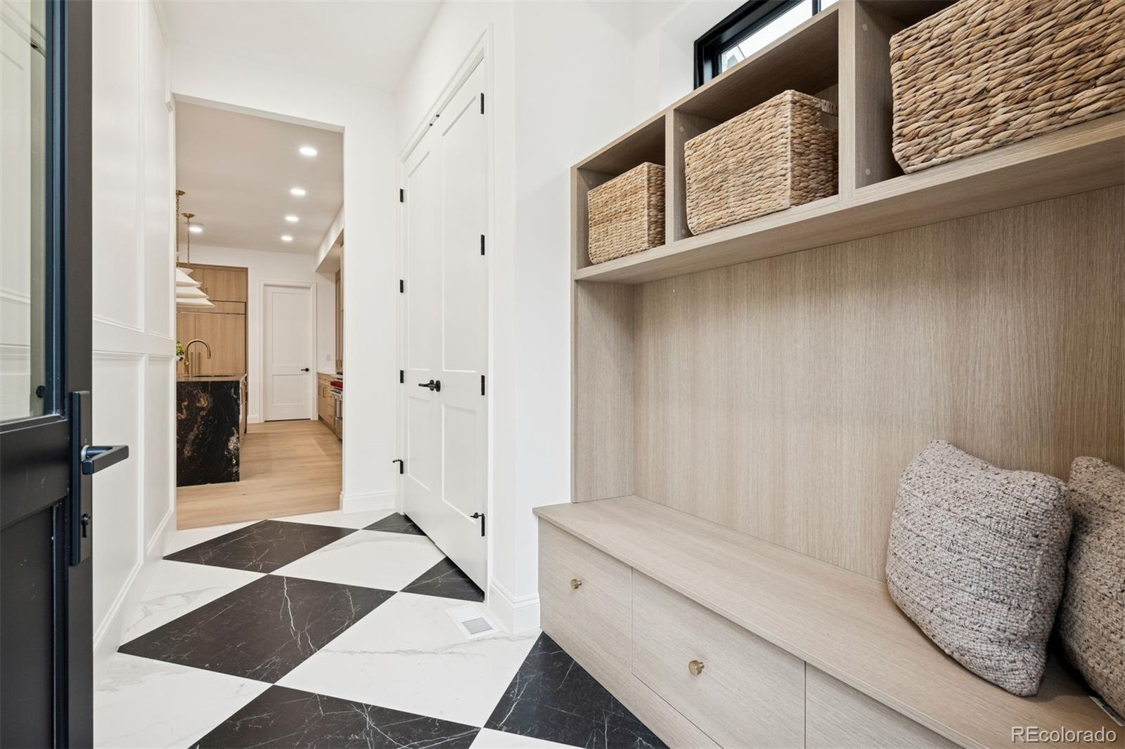 MLS Image #12 for 1208 s vine street,denver, Colorado