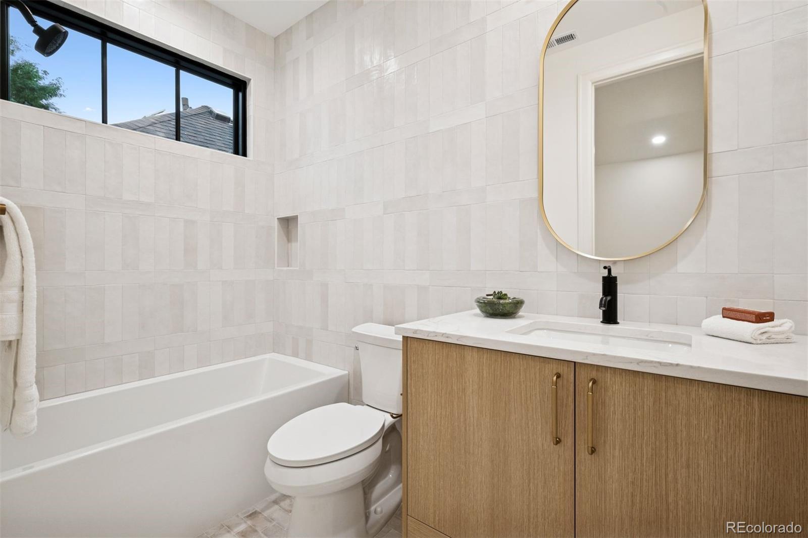MLS Image #32 for 1208 s vine street,denver, Colorado