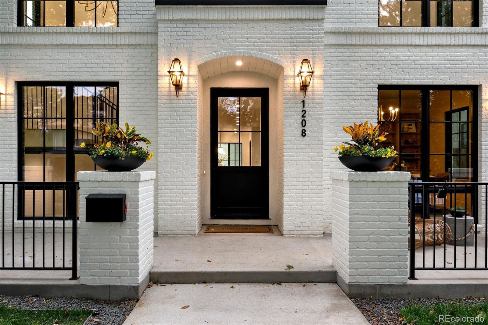MLS Image #5 for 1208 s vine street,denver, Colorado
