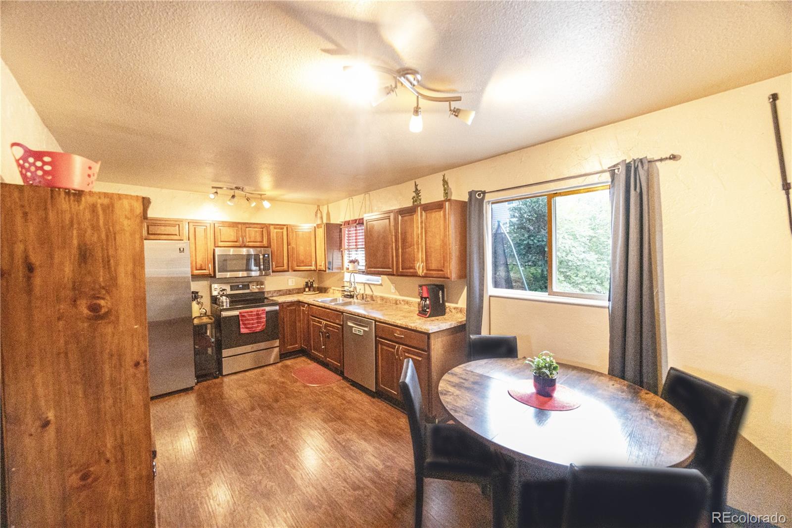 MLS Image #4 for 1220  hartford street,colorado springs, Colorado