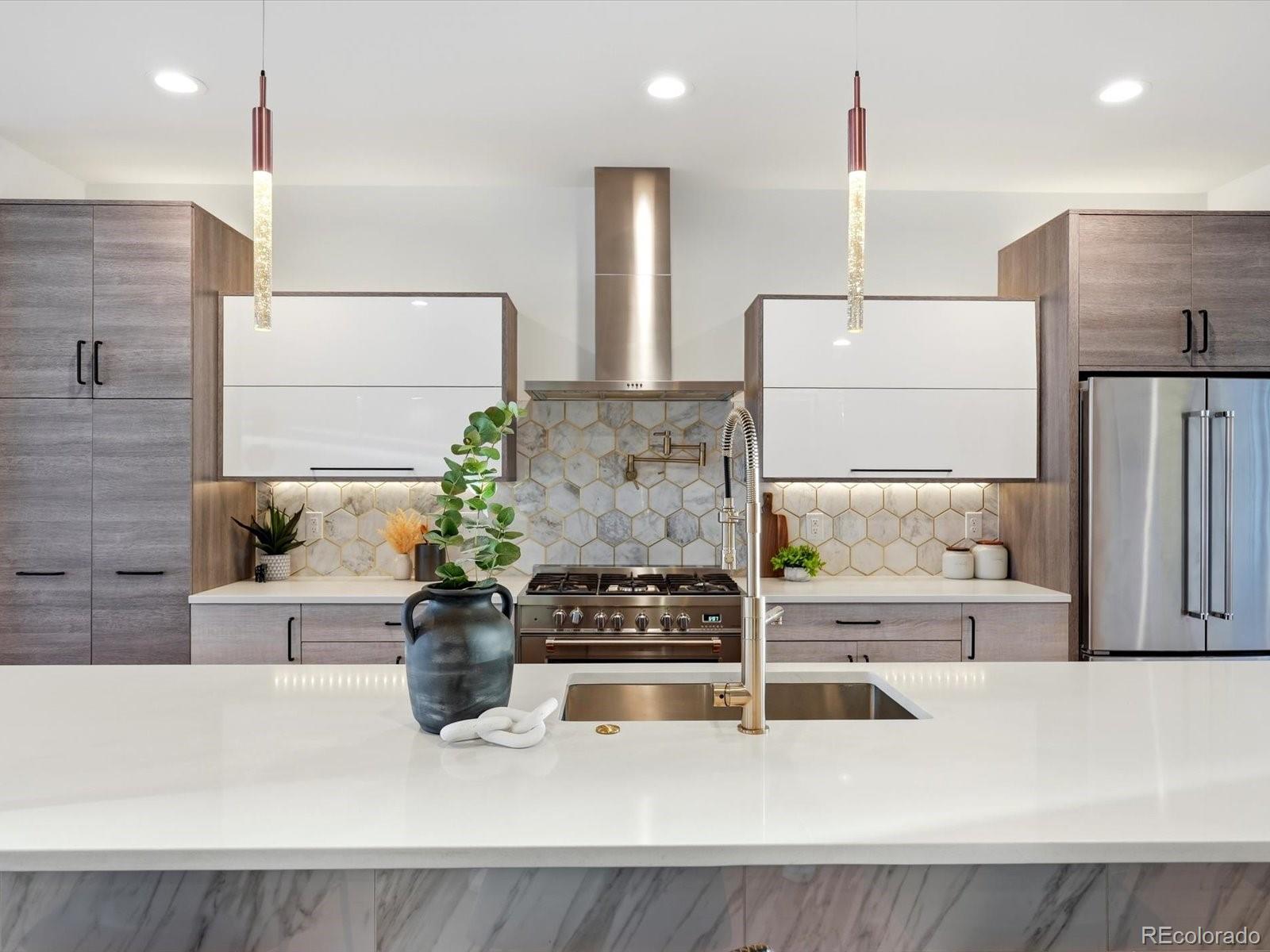 MLS Image #3 for 2636 s acoma street,denver, Colorado