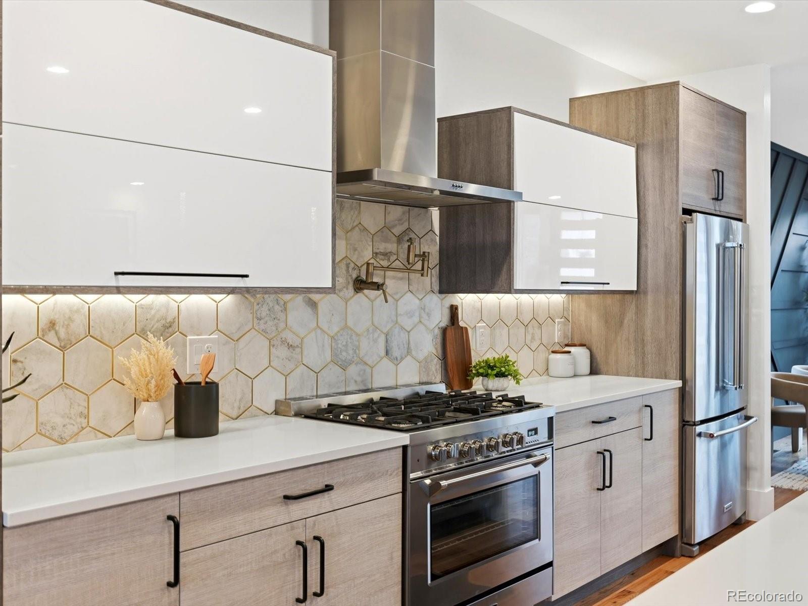 MLS Image #4 for 2636 s acoma street,denver, Colorado
