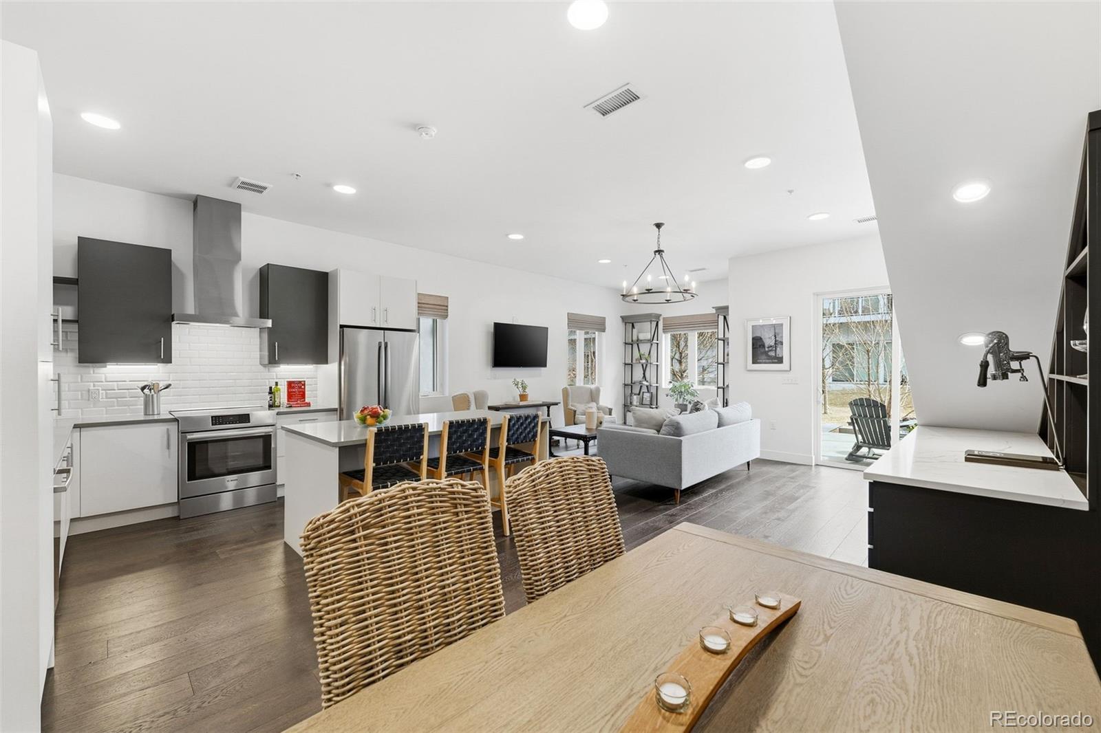 MLS Image #12 for 2530  lawrence street ra102,denver, Colorado