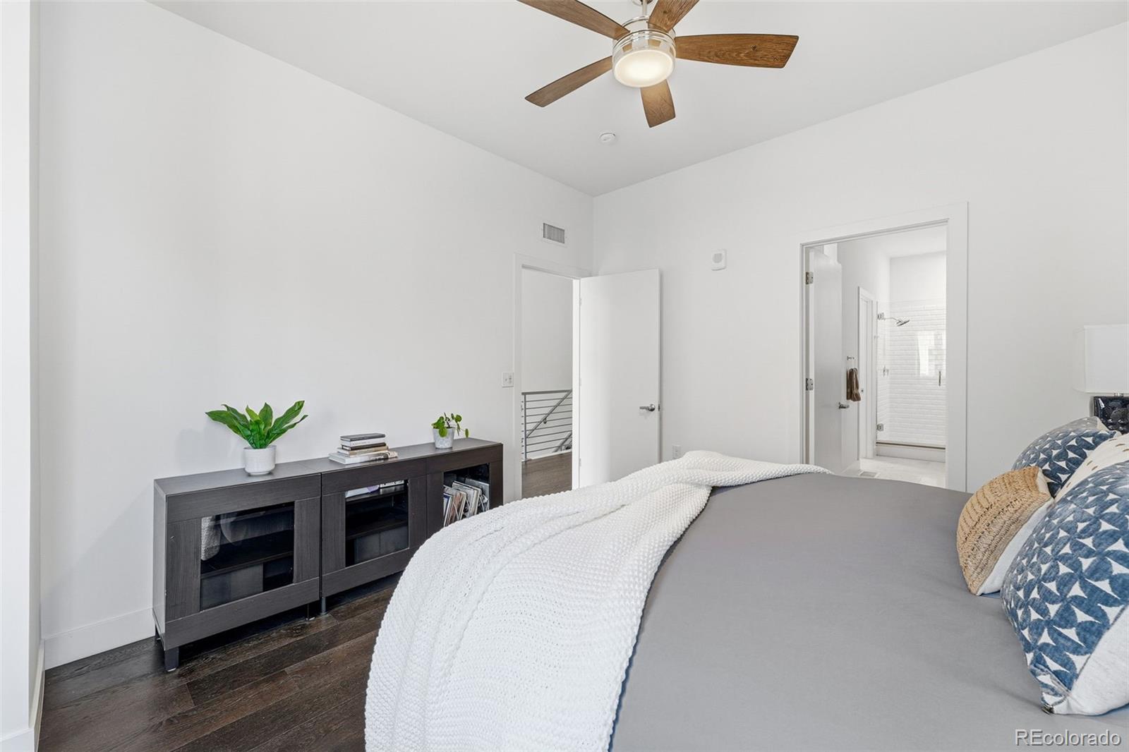 MLS Image #21 for 2530  lawrence street ra102,denver, Colorado