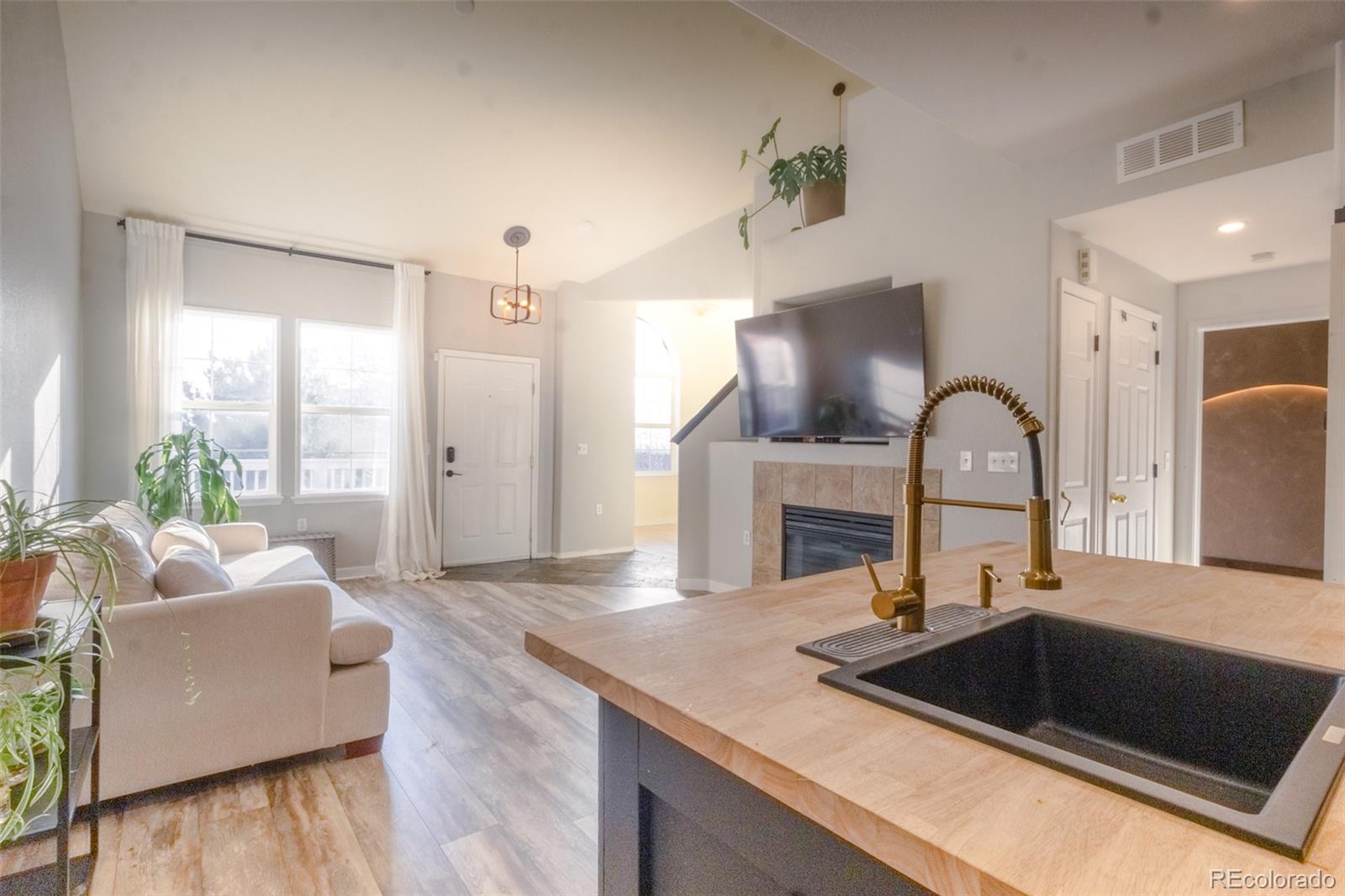 MLS Image #5 for 16332 e fremont avenue 11,aurora, Colorado