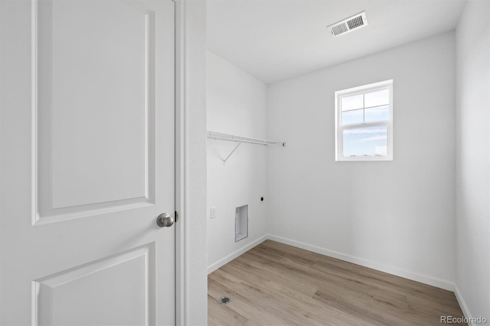 MLS Image #10 for 424 s rifle street,aurora, Colorado