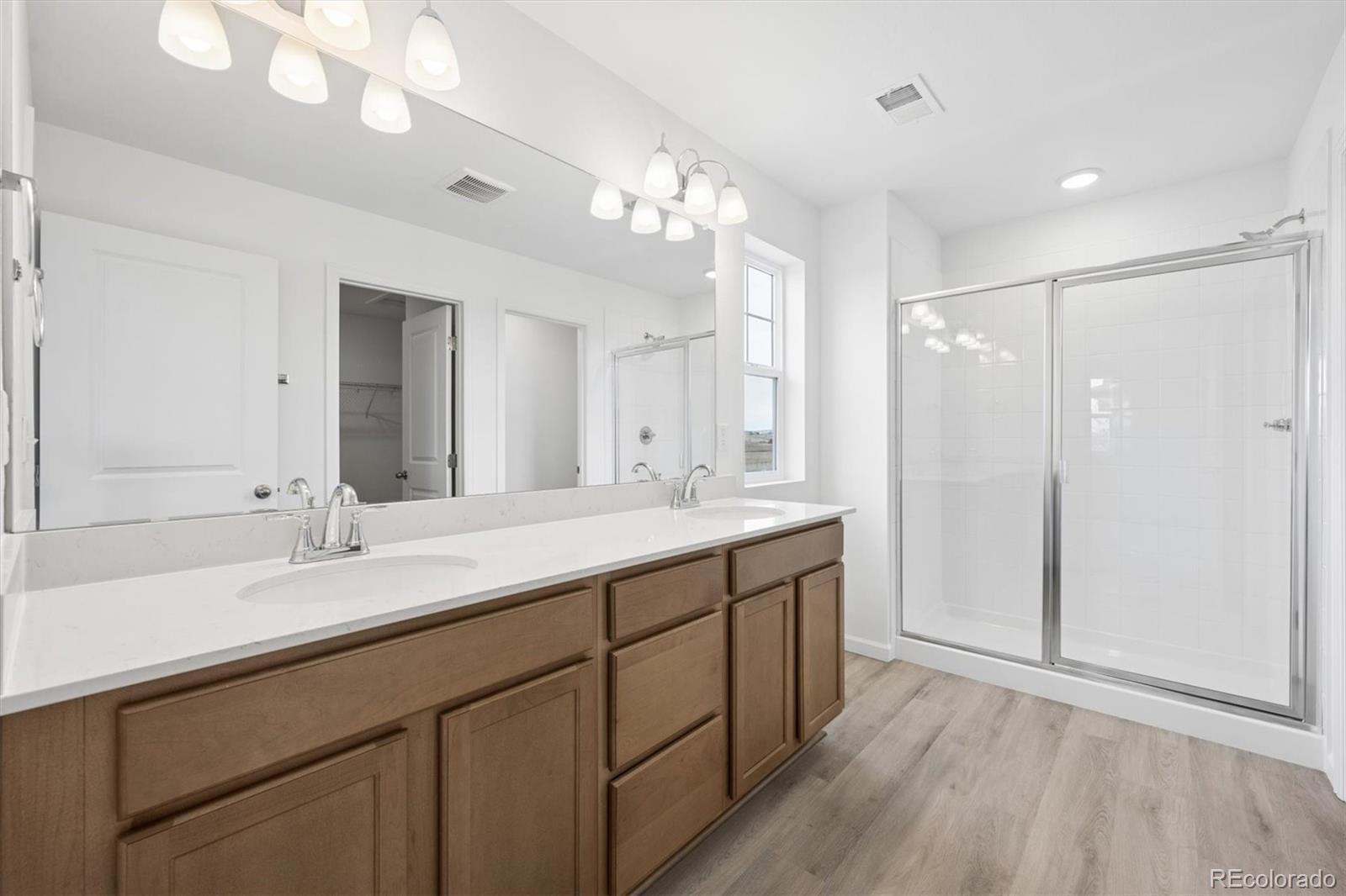 MLS Image #12 for 424 s rifle street,aurora, Colorado