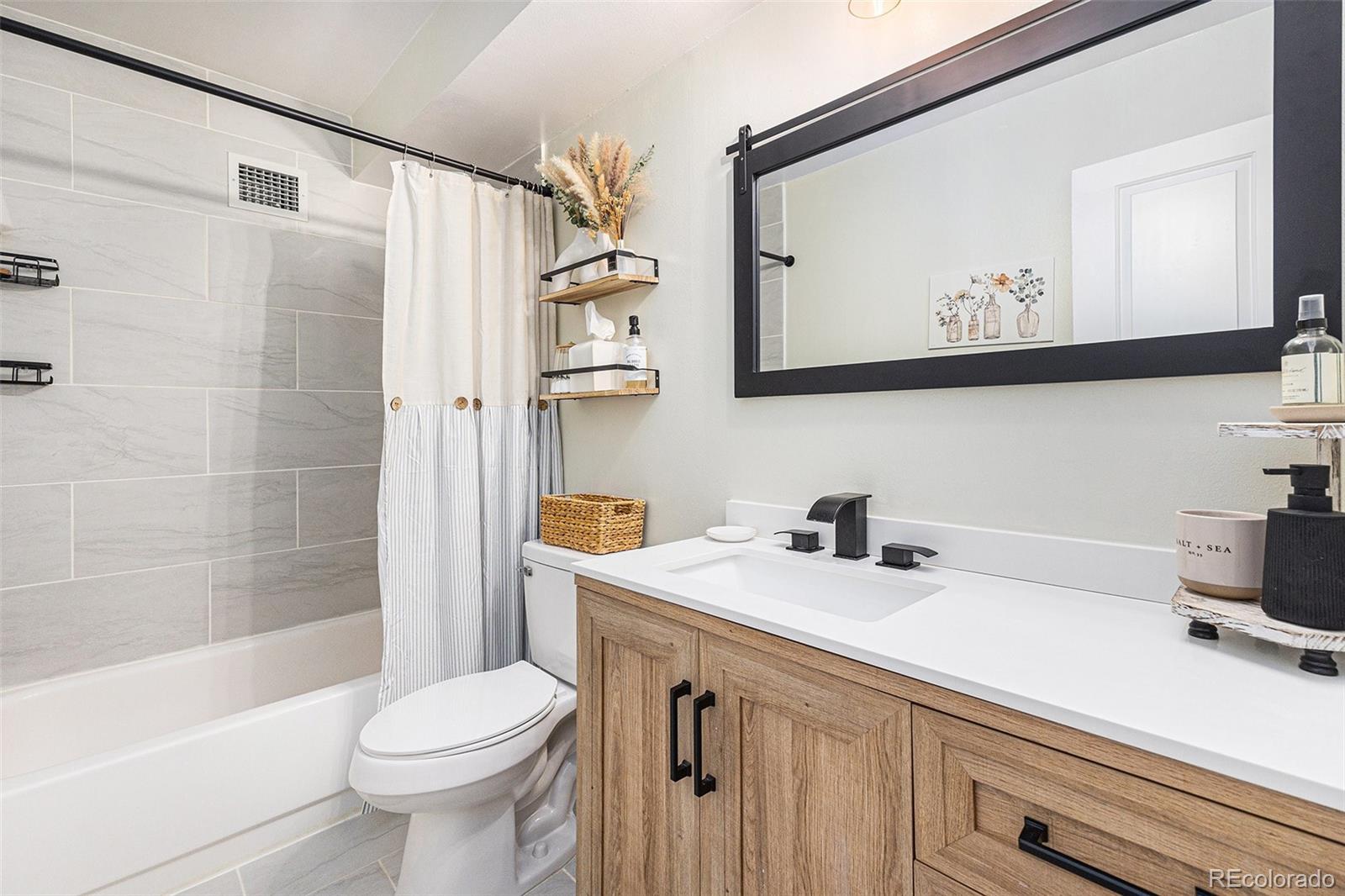 MLS Image #8 for 6930 e girard avenue 304,denver, Colorado