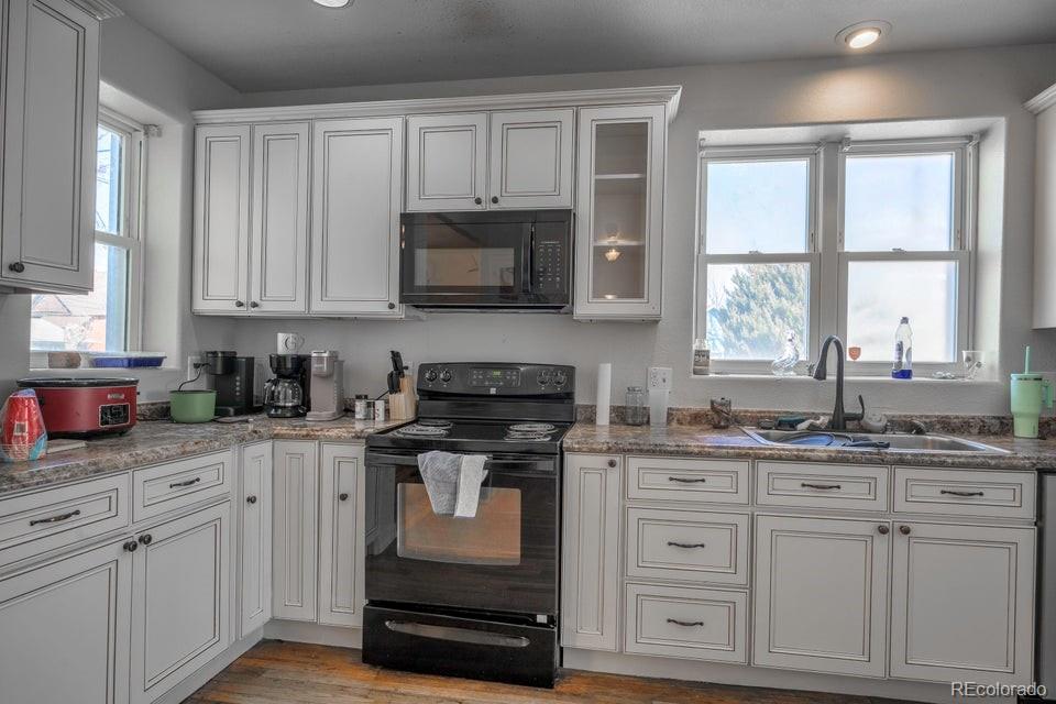 MLS Image #11 for 522 e first street,trinidad, Colorado