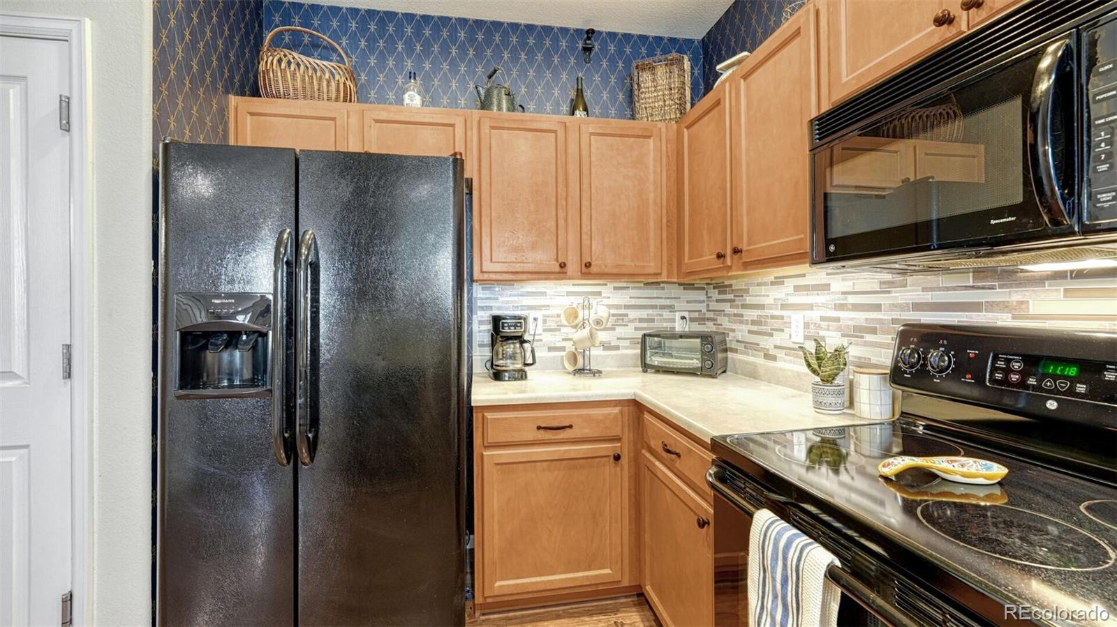 MLS Image #10 for 7620  sandy springs point,fountain, Colorado