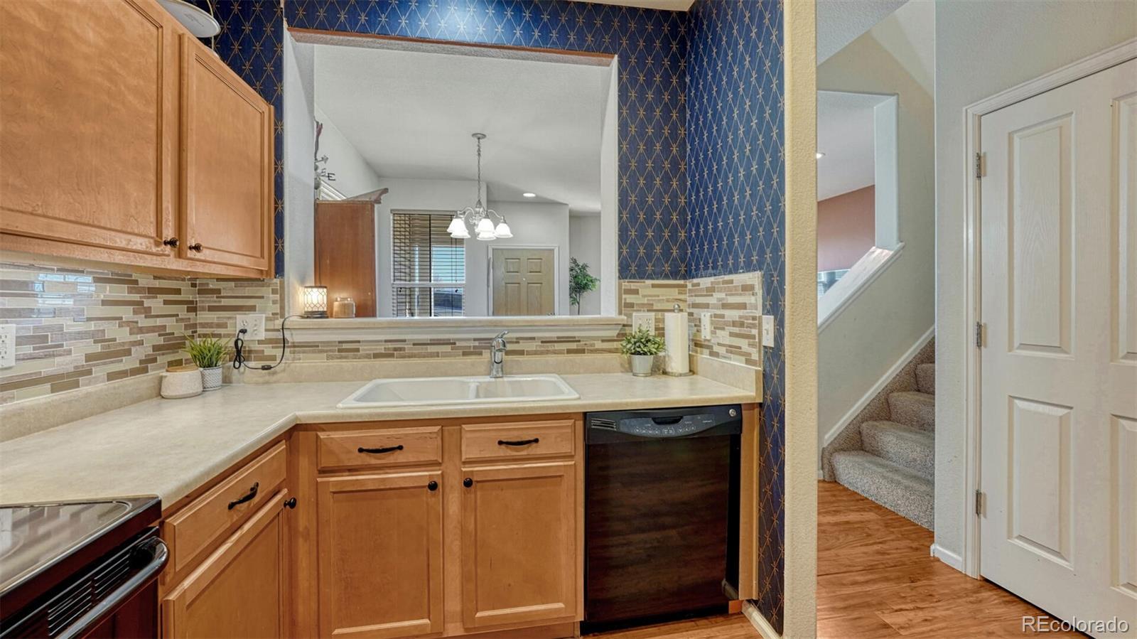 MLS Image #11 for 7620  sandy springs point,fountain, Colorado