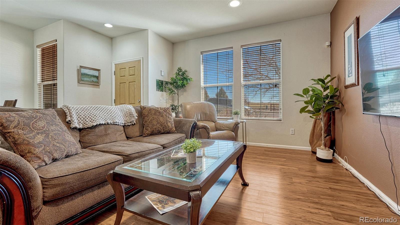 MLS Image #6 for 7620  sandy springs point,fountain, Colorado
