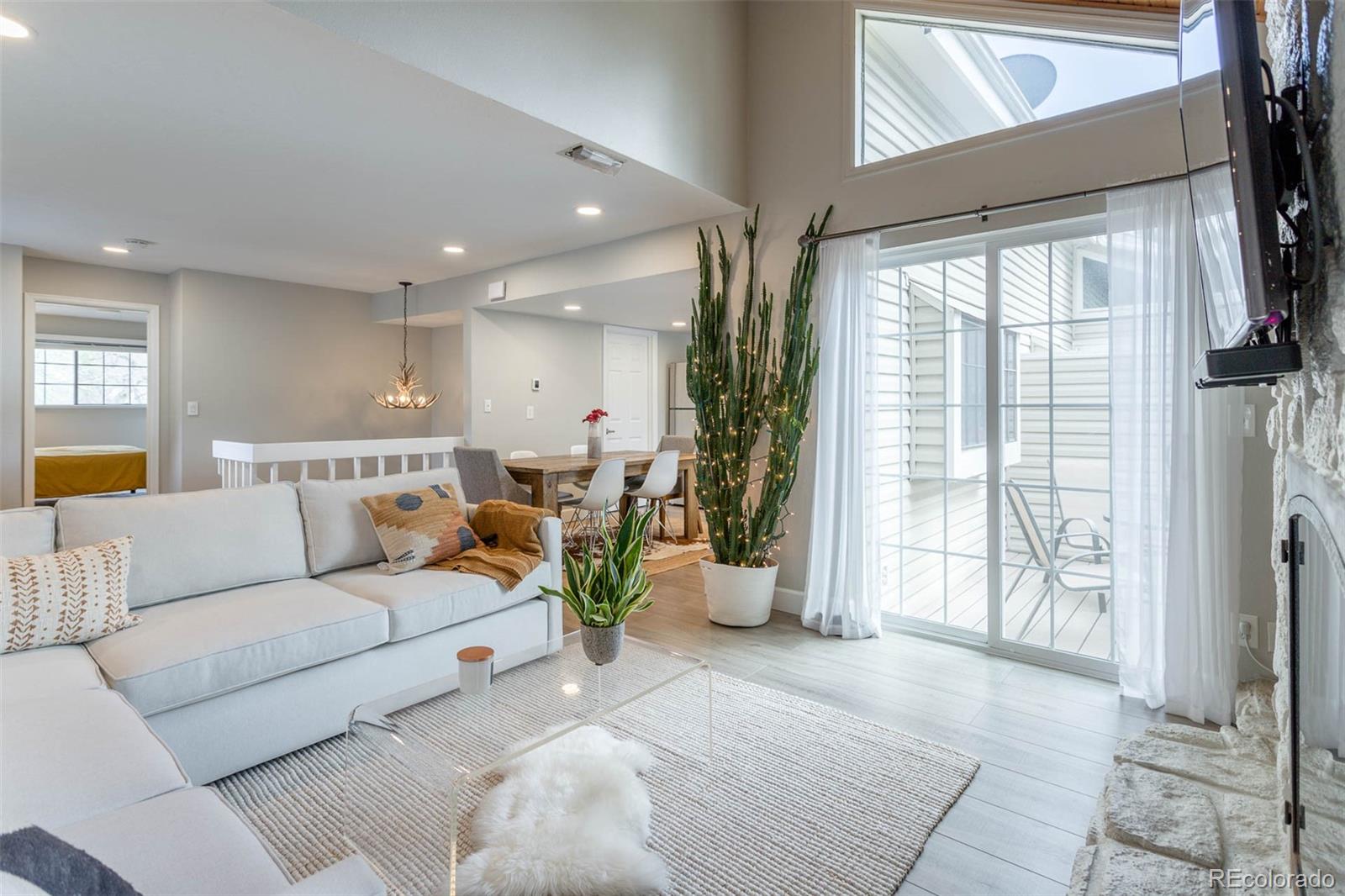 MLS Image #10 for 12406 e pacific circle,aurora, Colorado