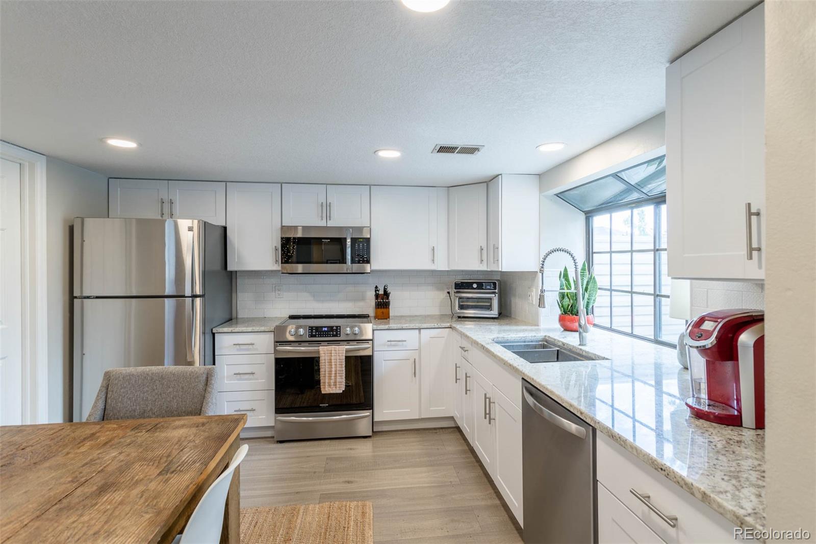 MLS Image #4 for 12406 e pacific circle,aurora, Colorado