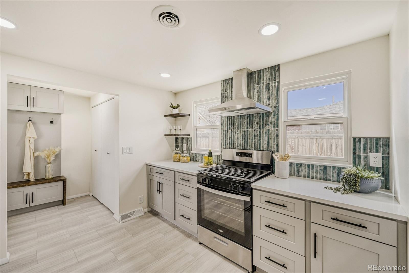 MLS Image #6 for 6910  reno drive,arvada, Colorado