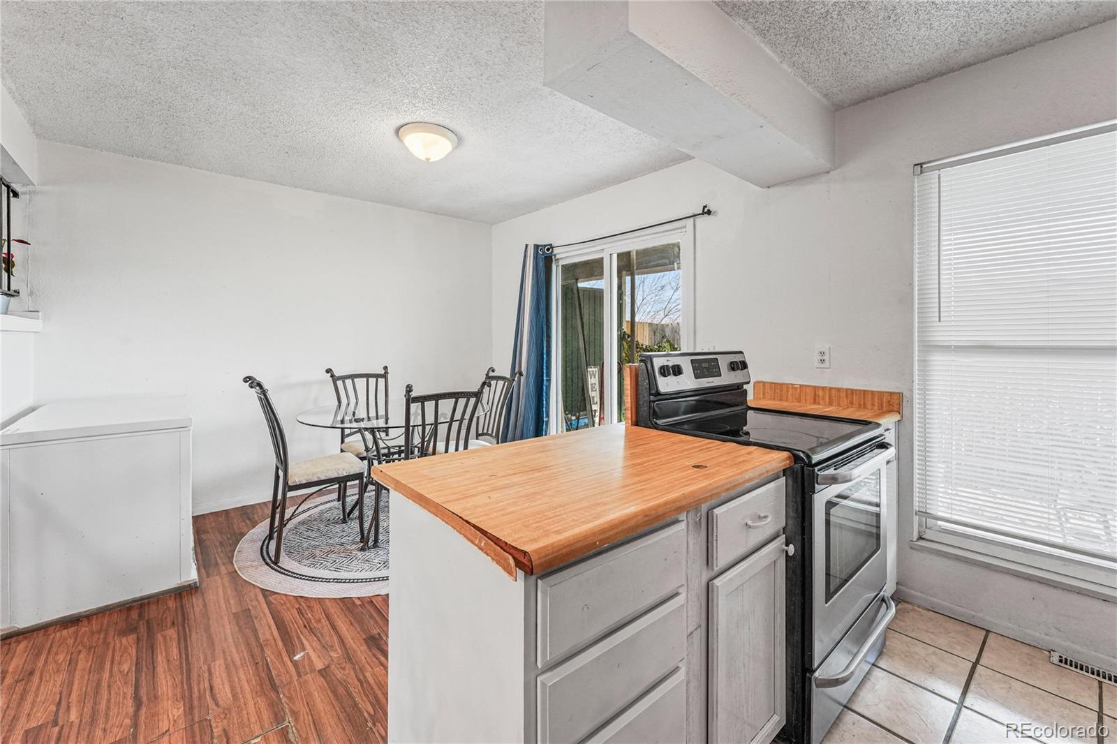 MLS Image #9 for 1447  norfolk street,aurora, Colorado