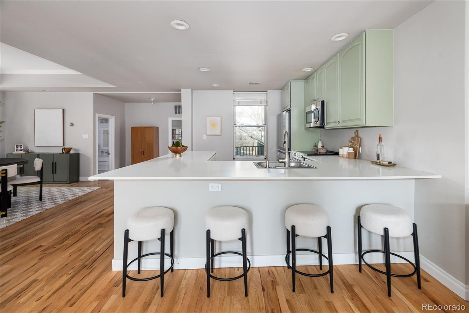 MLS Image #13 for 1025 e 17th avenue 3,denver, Colorado