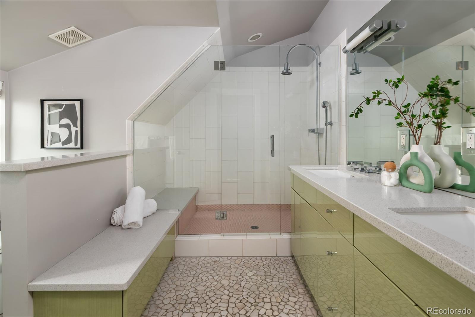 MLS Image #31 for 1025 e 17th avenue 3,denver, Colorado