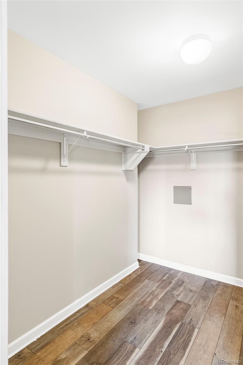 MLS Image #11 for 975 n lincoln street,denver, Colorado
