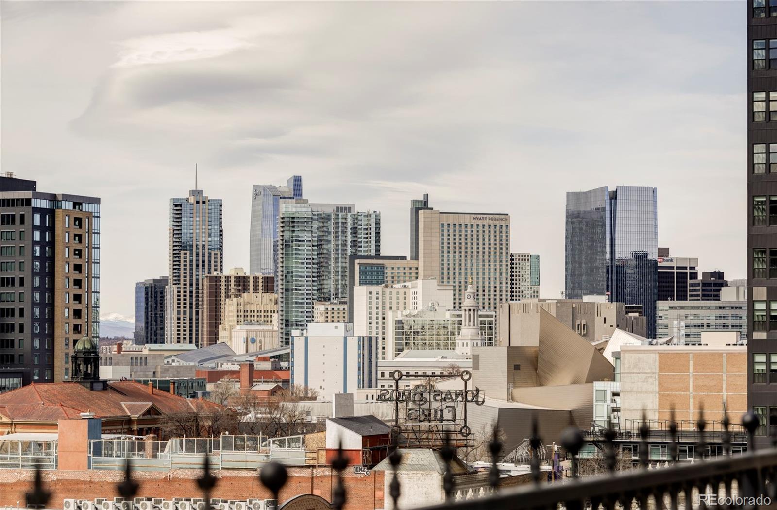 MLS Image #22 for 975 n lincoln street,denver, Colorado