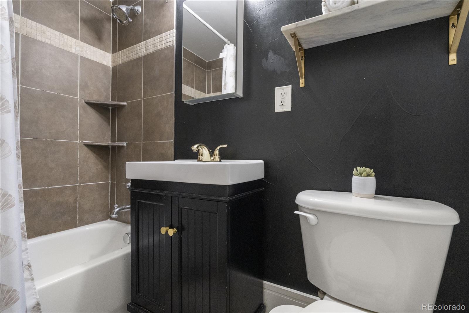 MLS Image #14 for 740 n sherman street,denver, Colorado