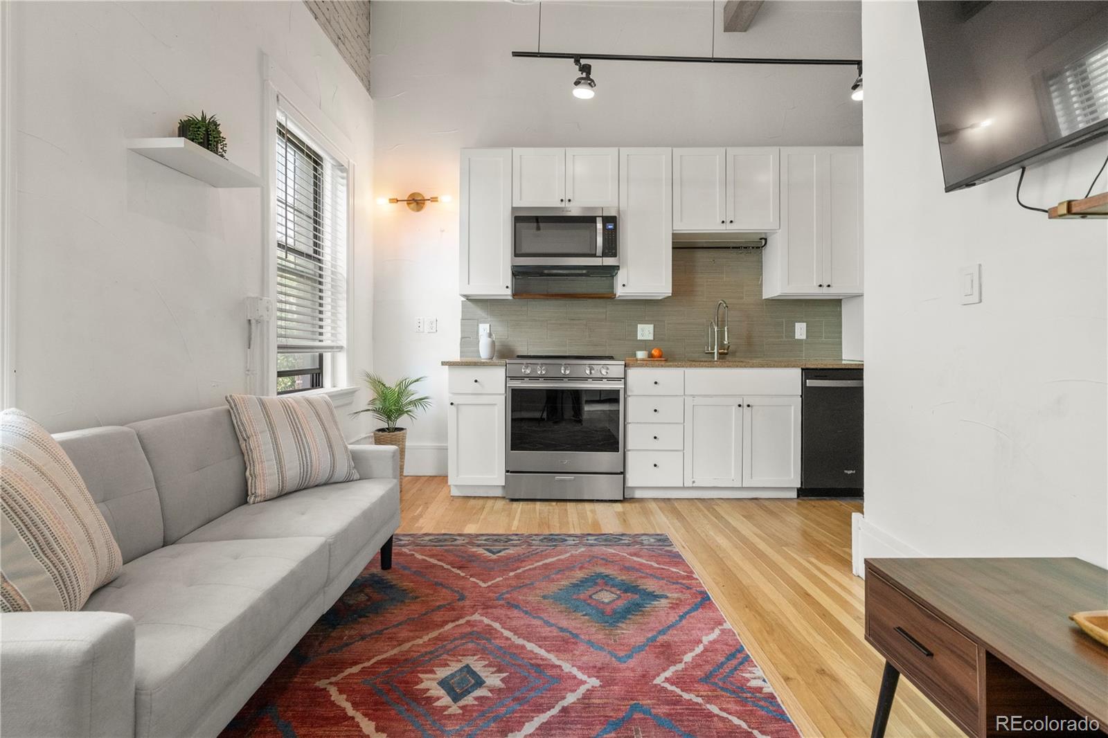 MLS Image #3 for 740 n sherman street,denver, Colorado