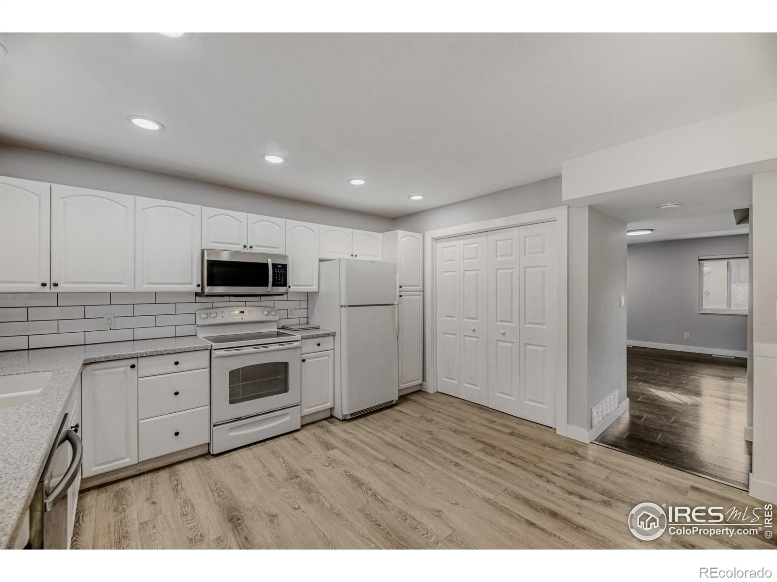 MLS Image #7 for 11293 w 18th avenue,lakewood, Colorado