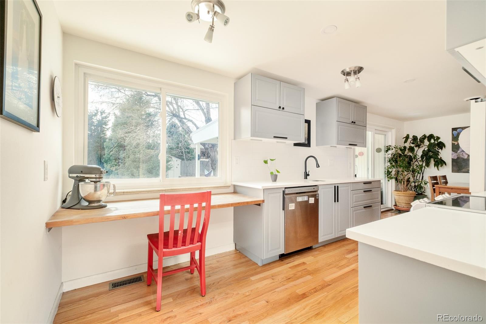 MLS Image #10 for 10580 w 23rd place,lakewood, Colorado