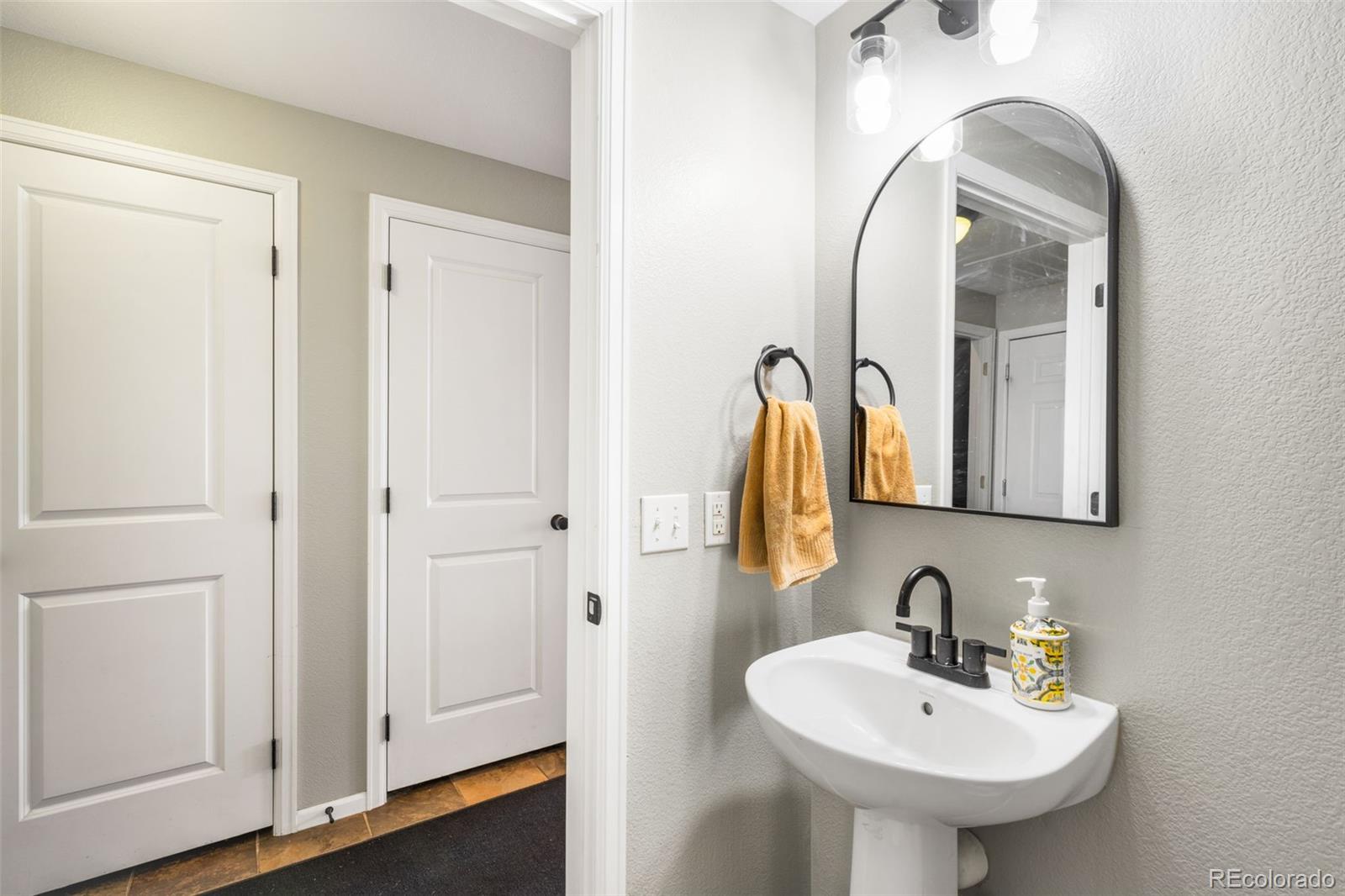 MLS Image #13 for 24573 e hoover place,aurora, Colorado