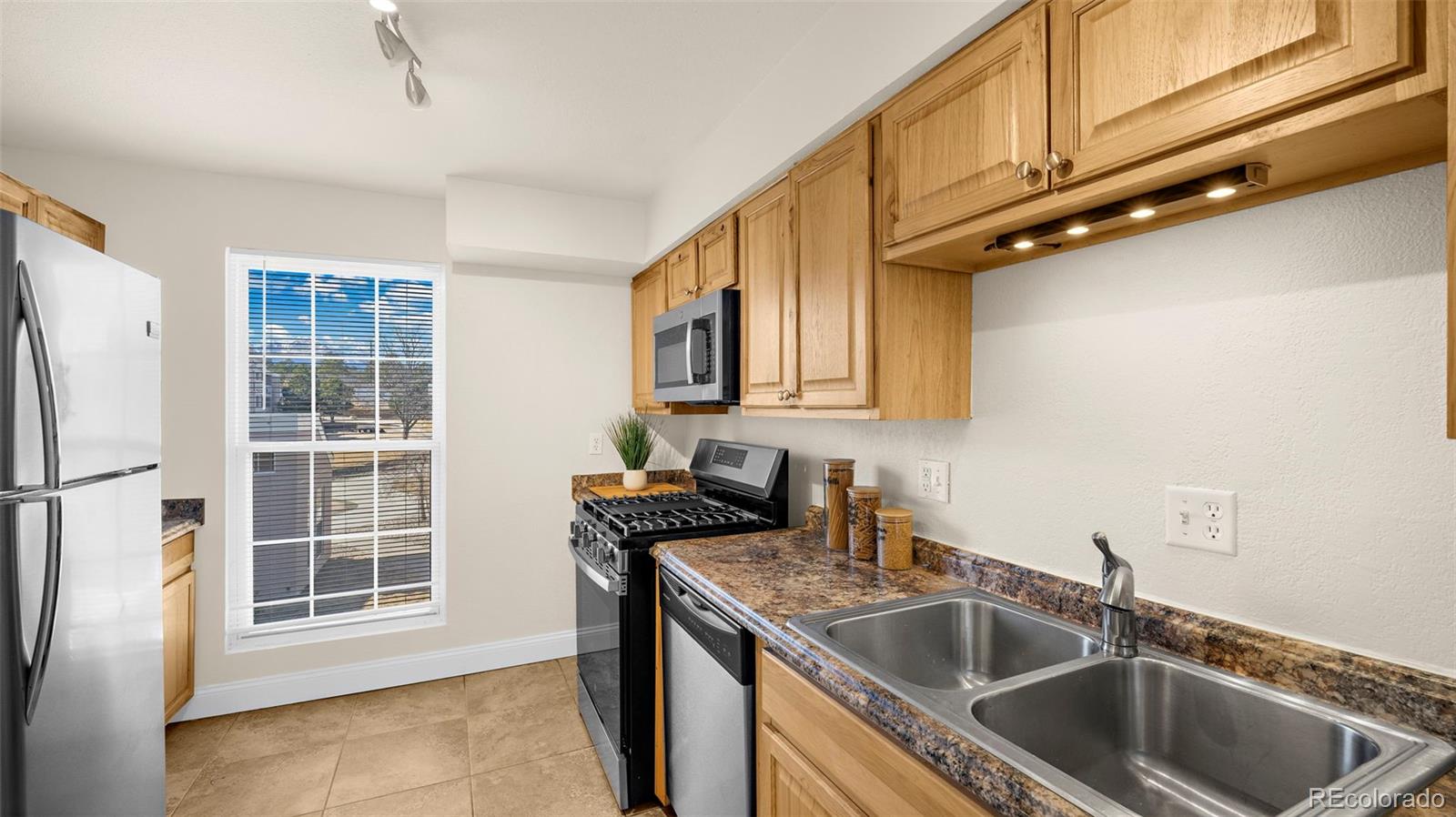 MLS Image #12 for 3485  rebecca lane,colorado springs, Colorado