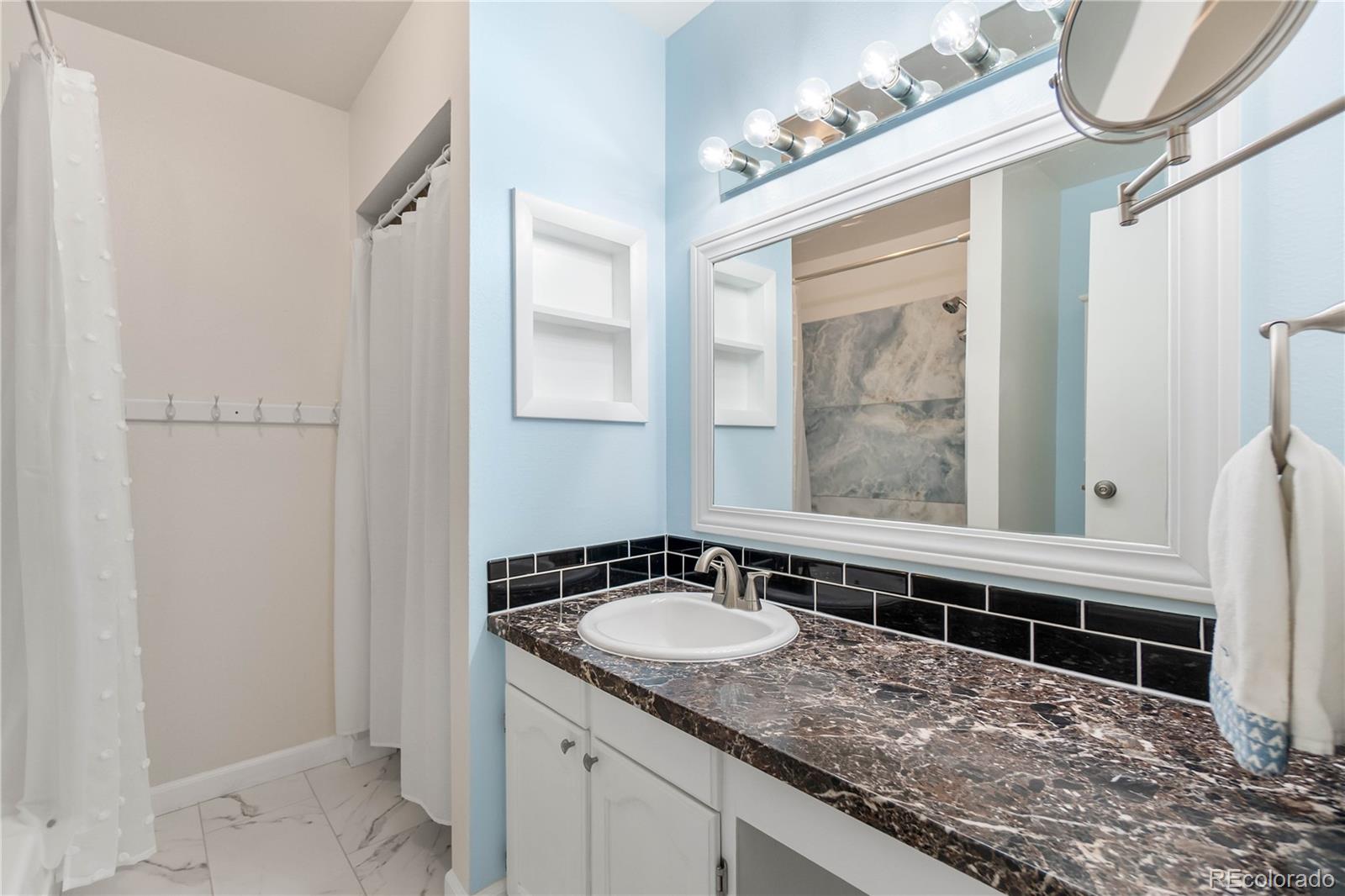 MLS Image #17 for 488 e highline circle,centennial, Colorado