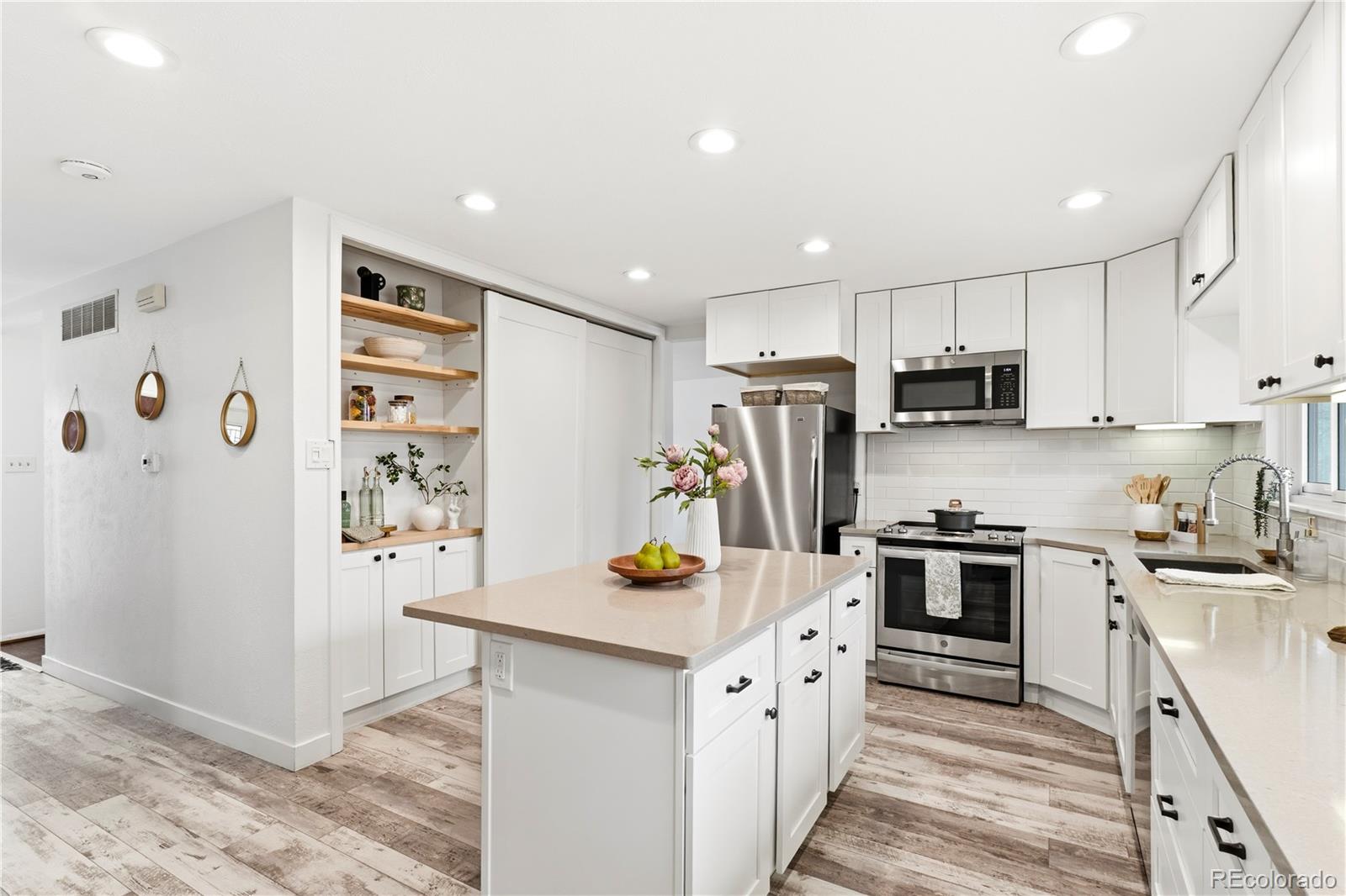 MLS Image #24 for 7063 e warren drive,denver, Colorado