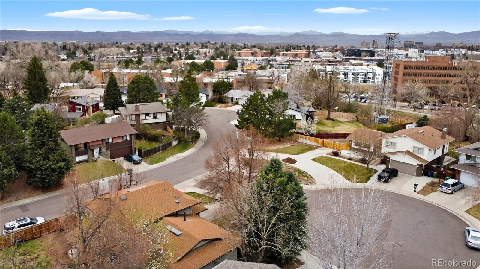 MLS Image #3 for 7063 e warren drive,denver, Colorado